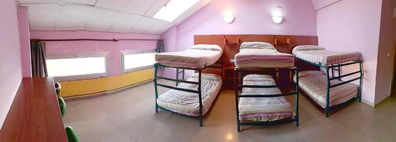 Residencia Albergue جاكا المظهر الخارجي الصورة