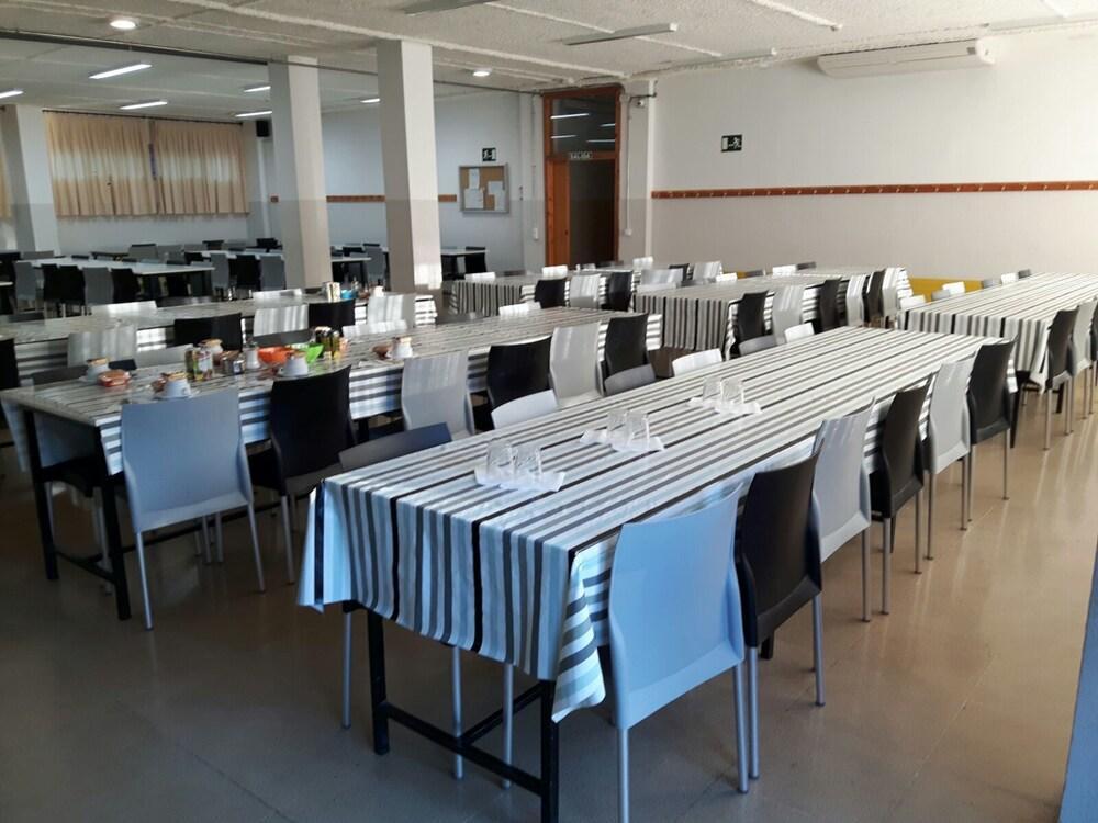 Residencia Albergue جاكا المظهر الخارجي الصورة